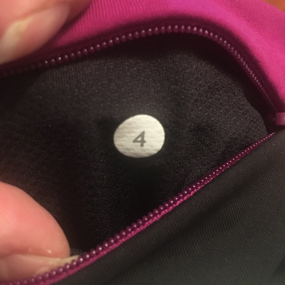 Lululemon Athletica Running Speed Tight III Leggings. Size 4. - Picture 13 of 17